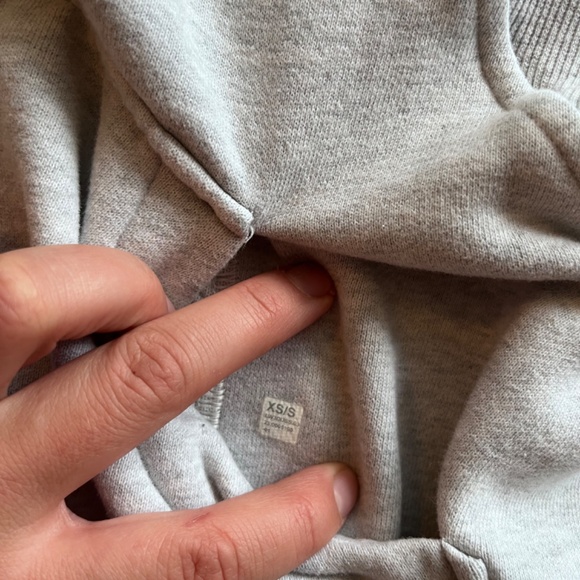 Lululemon scuba sweater grey 1/2 zip XS/S comfy athletic - Picture 3 of 3